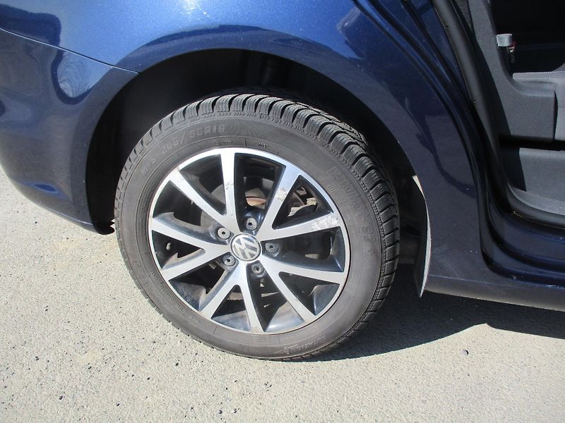 Volkswagen Touran 1.4TSi 103kW*CL*TAŽ Z.*7MÍST - fotka 28 z 46