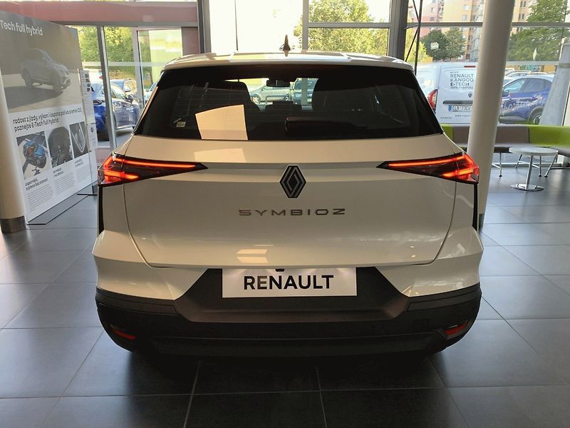Renault Symbioz (2026) Evolution mild hybrid 140 - fotka 5 z 15