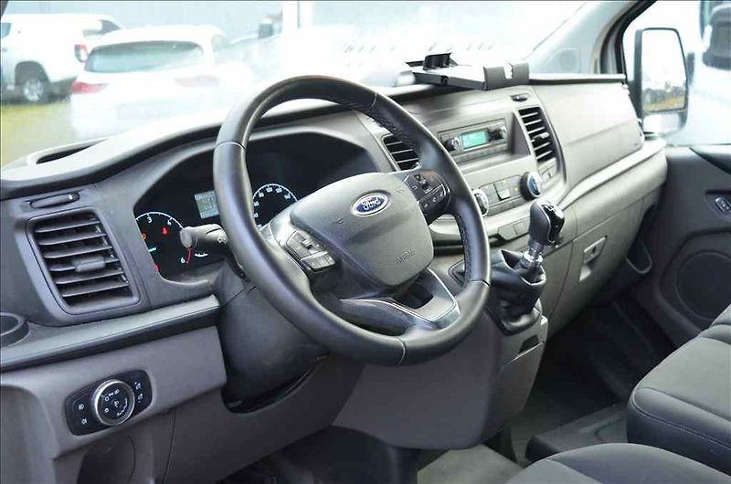 Ford Transit (2022) CUSTOM 2,0 D - fotka 12 z 19