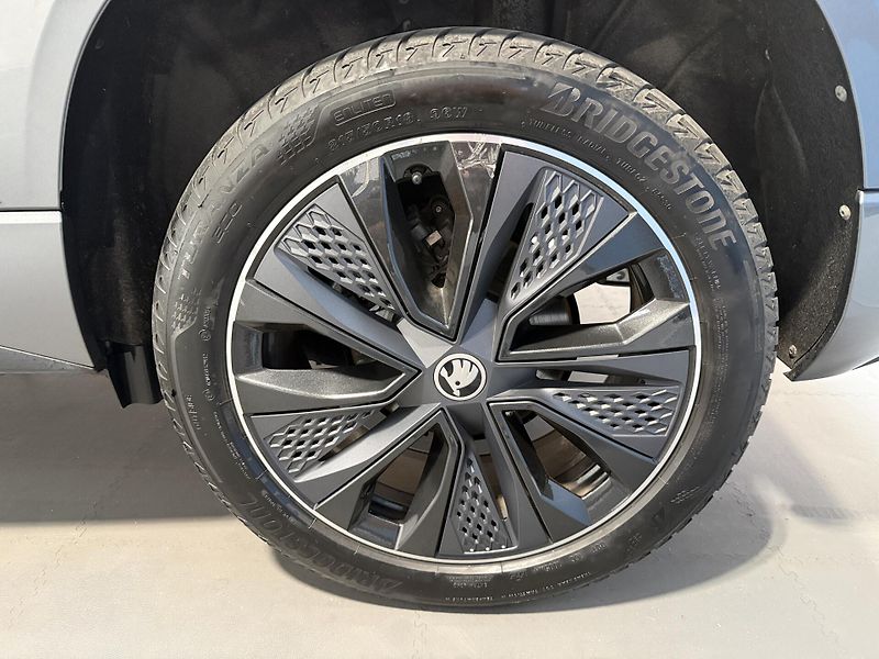 Škoda Karoq 1.5 TSI 110kW Sportline DSG - fotka 14 z 14