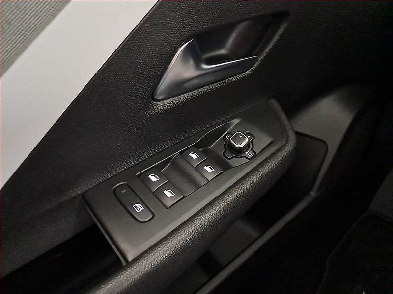 Opel Astra (2024) 1.2 Turbo, ČR,1.maj - fotka 14 z 15