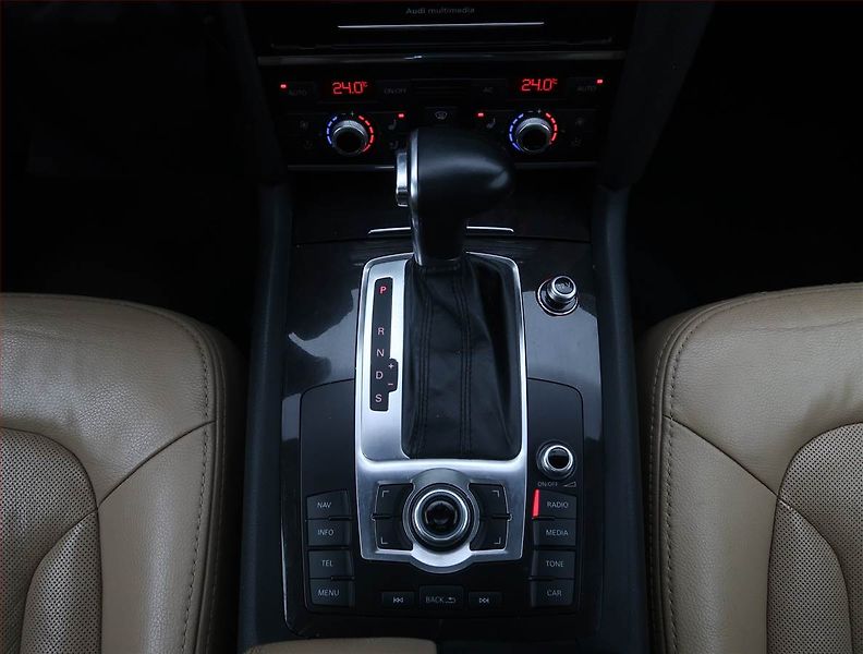 Audi Q7 (2012) 3.0 TDI, 4X4, Automat, Kůže - fotka 13 z 18