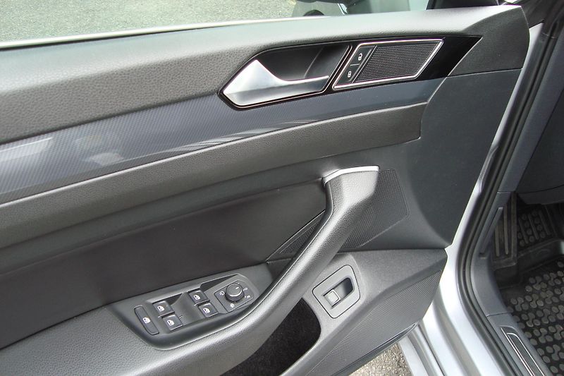 Volkswagen Arteon (2017) 2.0TDi,4-Motion,R-Line,176kW - fotka 34 z 84