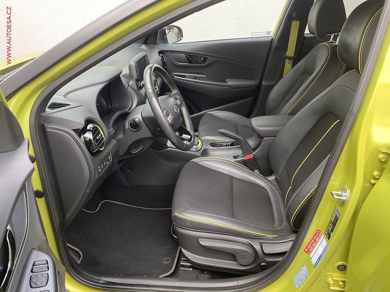 Hyundai Kona (2019) 1.6 T-GDI 4x4, 2.maj,ČR, AT - fotka 9 z 17