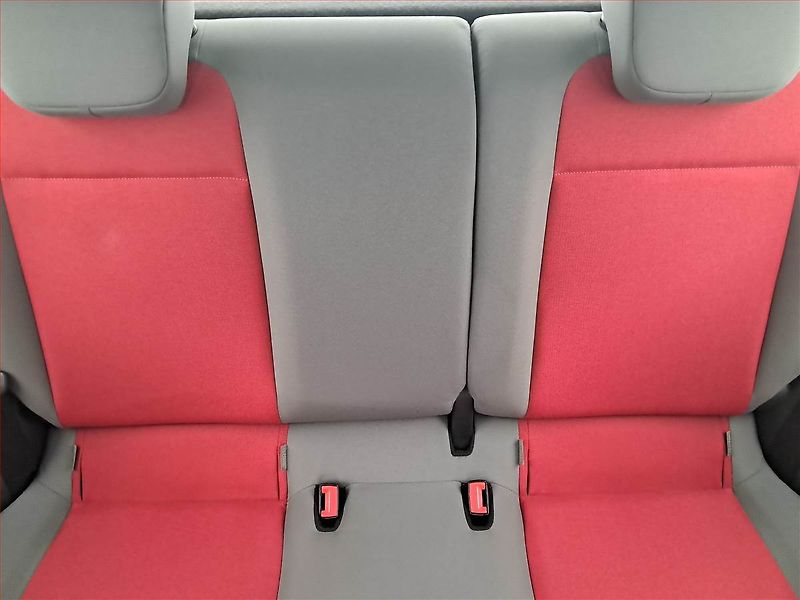 Volkswagen up! (2014) 1.0 MPI, Serv.kniha, Navi - fotka 10 z 17