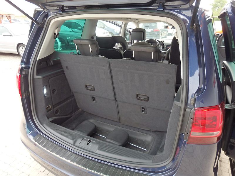 Volkswagen Sharan 2.0 TDI 130 kW - fotka 20 z 39
