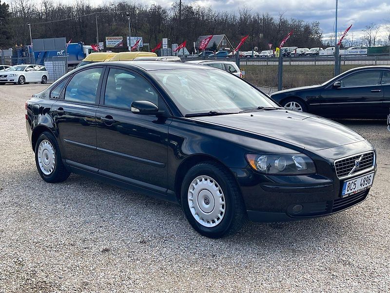 Volvo S40 1.6D 80kw*VYHŘEV.SED*NOVÁ STK* - fotka 7 z 31