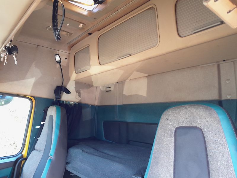 Volvo FM 330 Thermoking T-1200R - fotka 22 z 40