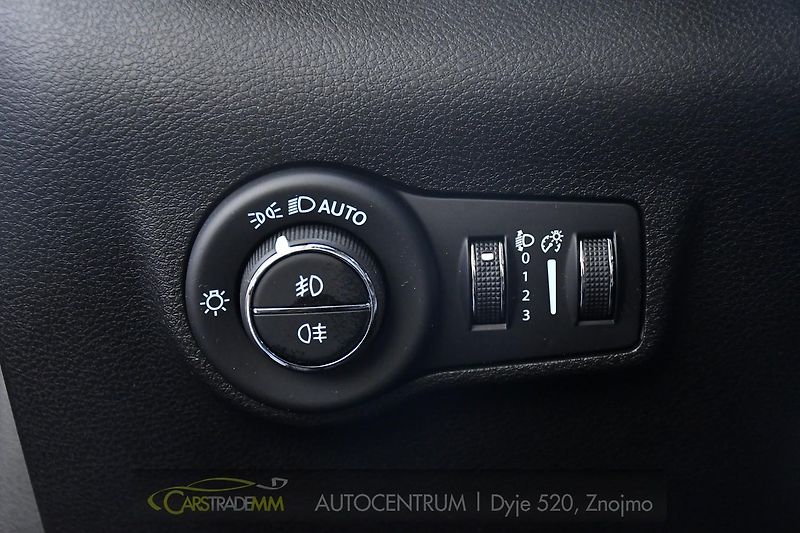 Jeep Compass 1.5l GSE T4 48V e-Hybrid - fotka 26 z 52