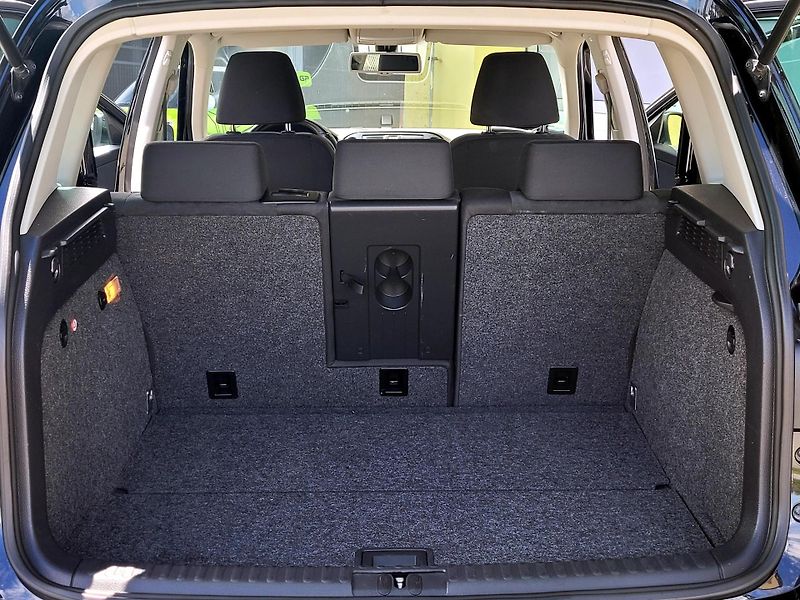 Volkswagen Tiguan 2,0 TDi DSG 4motion SERV.KNÍŽK - fotka 11 z 41