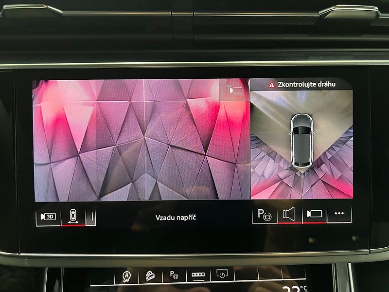 Audi Q8 50TDI QUATTRO S-LINE, PANORAMA - fotka 16 z 42
