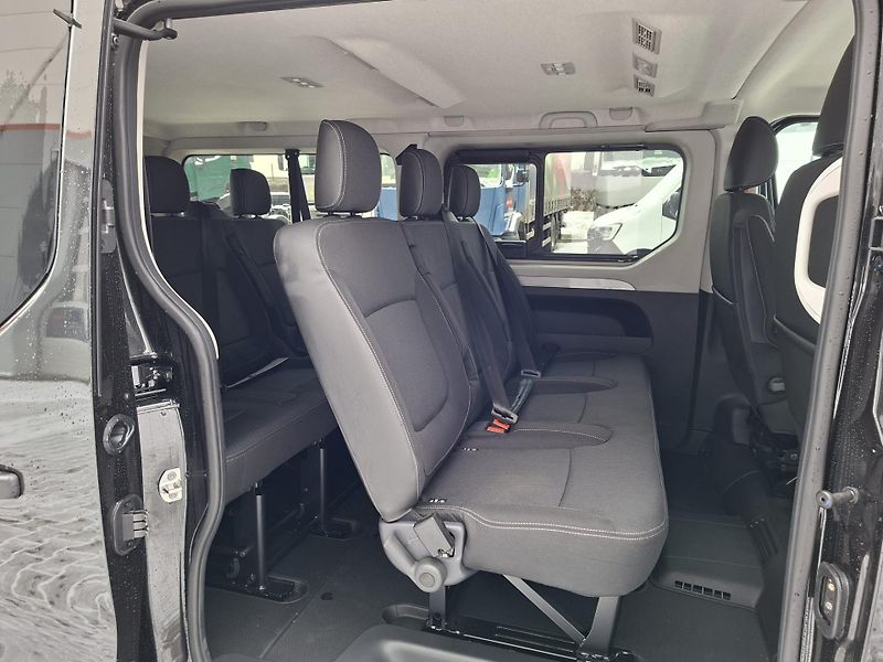 Renault Trafic (2025) COMBI L2H1, 8 míst, AT9 - fotka 14 z 22