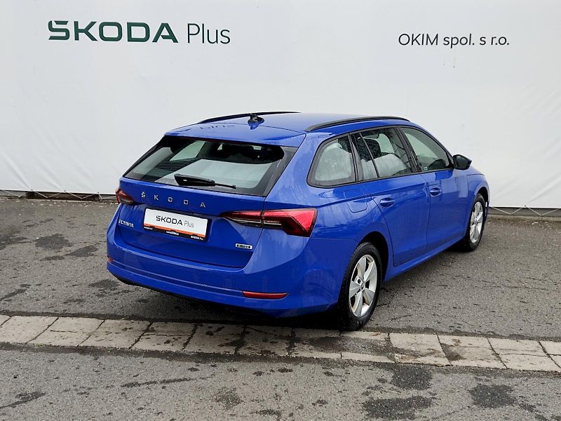 Škoda Octavia (2021) Combi Active Plus 1,5 Tsi 110 - fotka 2 z 31