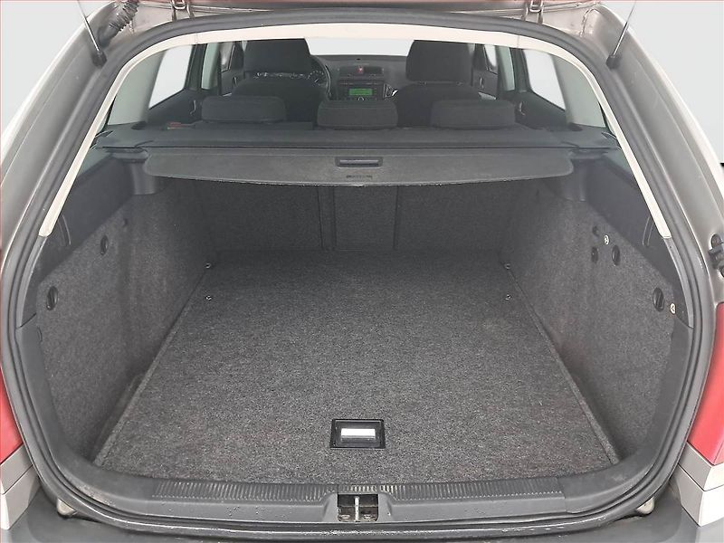 Škoda Octavia (2008) Scout 2.0 TDI, 4X4, Tažné - fotka 13 z 19
