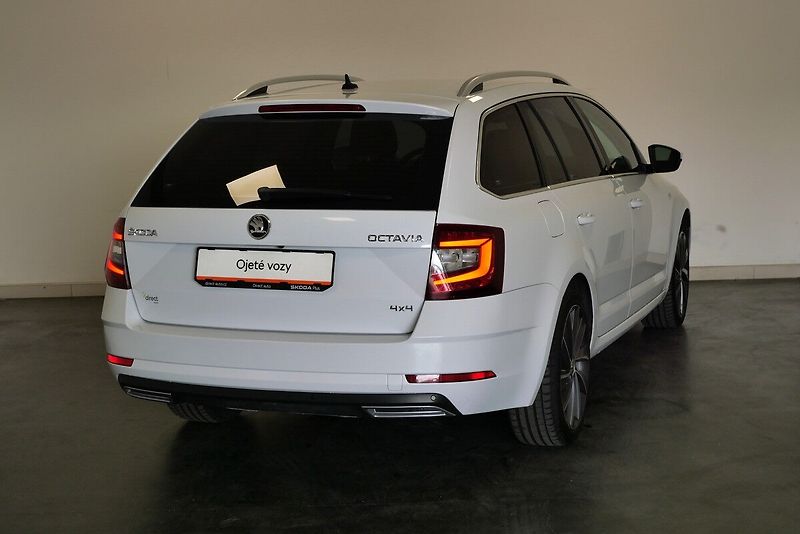 Škoda Octavia - fotka 2 z 29