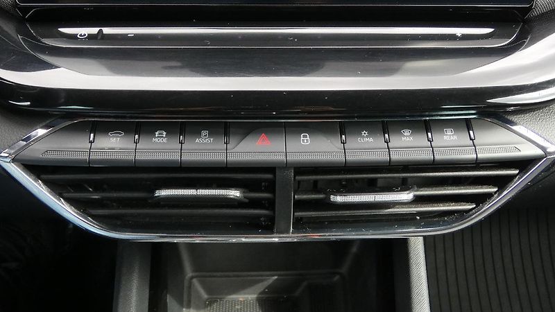 Škoda Octavia 2,0 TDI Style DSG 110 kW - fotka 17 z 24