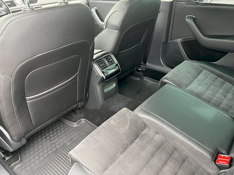 Škoda Superb (2019) 2.0 TDI 140kW Scout Combi 4x4 - fotka 7 z 29
