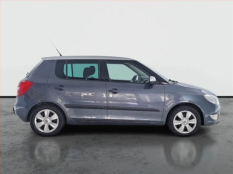 Škoda Fabia (2010) Sportline 1.2 TSI - fotka 6 z 14
