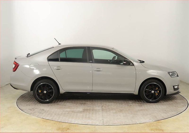 Škoda Rapid (2019) Monte Carlo 1.0 TSI, Automat - fotka 6 z 21