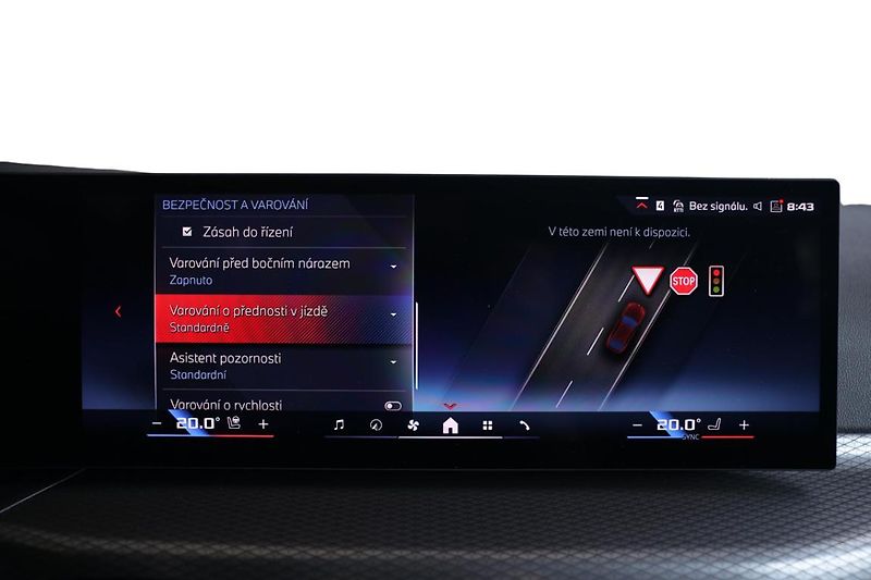 BMW i4 M60 xDrive - fotka 17 z 30