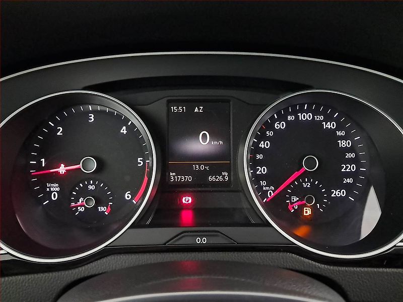 Volkswagen Passat (2015) Highline 2.0 TDI, Kůže, Navi - fotka 11 z 22