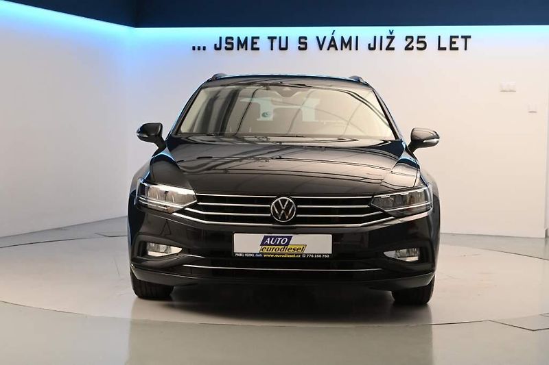 Volkswagen Passat (2023) 2.0 LED ACC Tažné Masáž SCR Bu - fotka 3 z 34