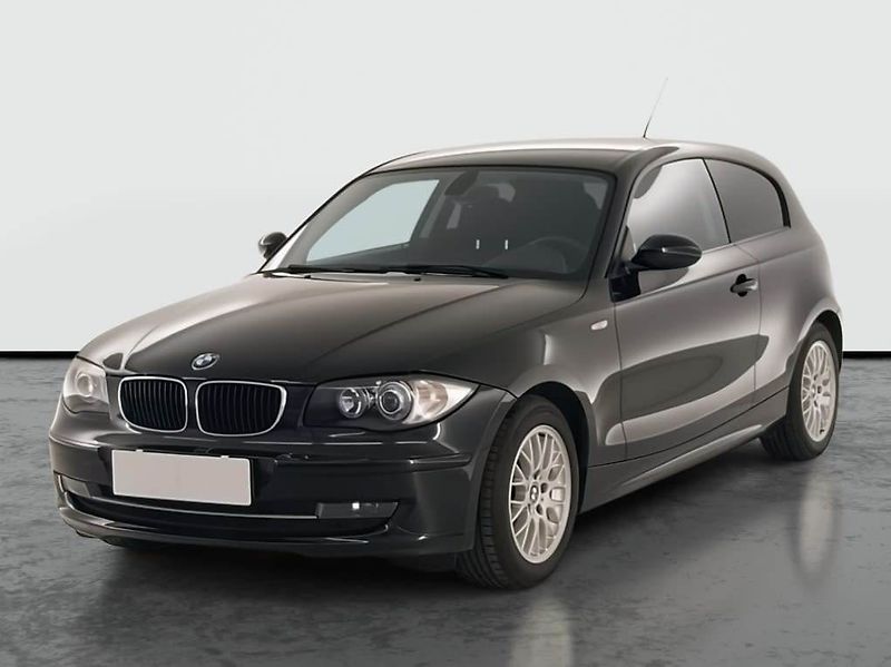 BMW Řada 1 (2009) 116i, Tempomat, Park. senzory - fotka 2 z 21