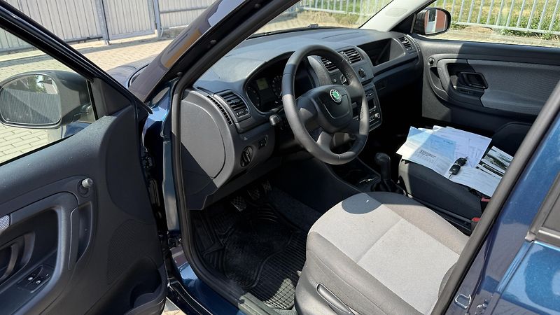 Škoda Fabia (2012) 1.2TSi*63kW*COOL-EDITION*1.MAJ - fotka 17 z 28