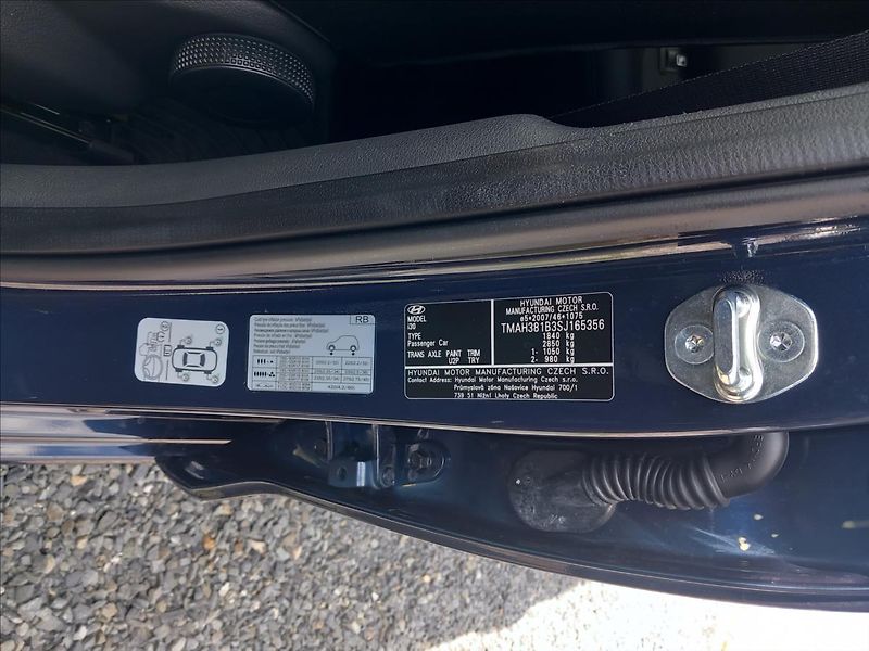 Hyundai i30 1,0 T-GDi, MT STYLE SAFETY - fotka 19 z 25