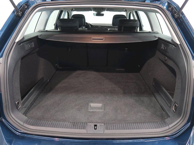 Volkswagen Passat (2024) BUSINESS 1.5TSI EVO DSG - fotka 36 z 36