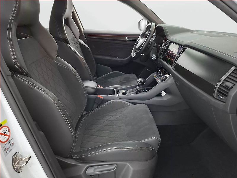 Škoda Kodiaq (2023) 2.0 TDI - fotka 9 z 25