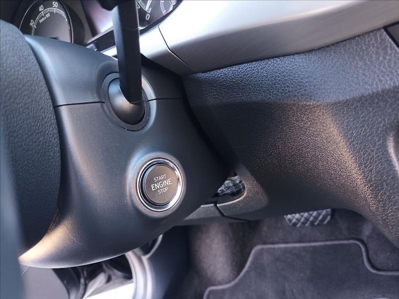 Škoda Fabia 1,0 TSI,81KW,DSG,STYLE,TAŽNÉ, - fotka 29 z 46