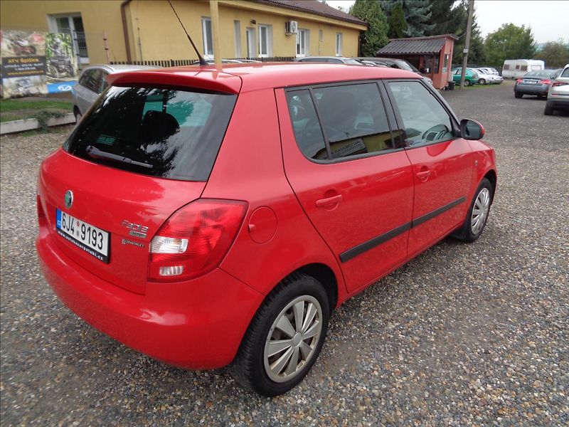Škoda Fabia 1,2 - fotka 7 z 17