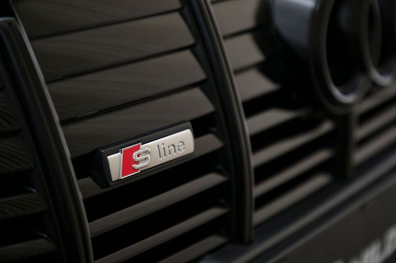 Audi e-tron 55 300kW SB BlackEdit ZÁRUKA - fotka 13 z 48