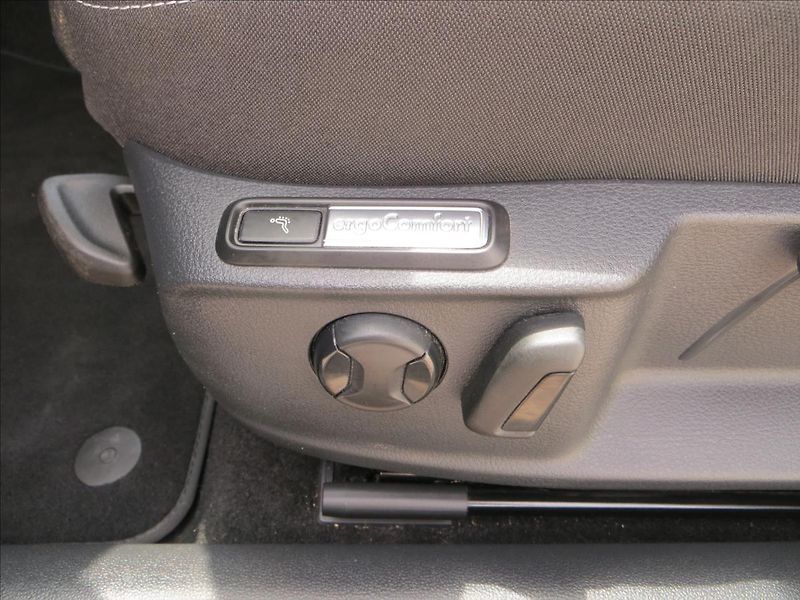 Volkswagen Passat 1,5 TSI 110kW DSG7 ČR Variant - fotka 16 z 27