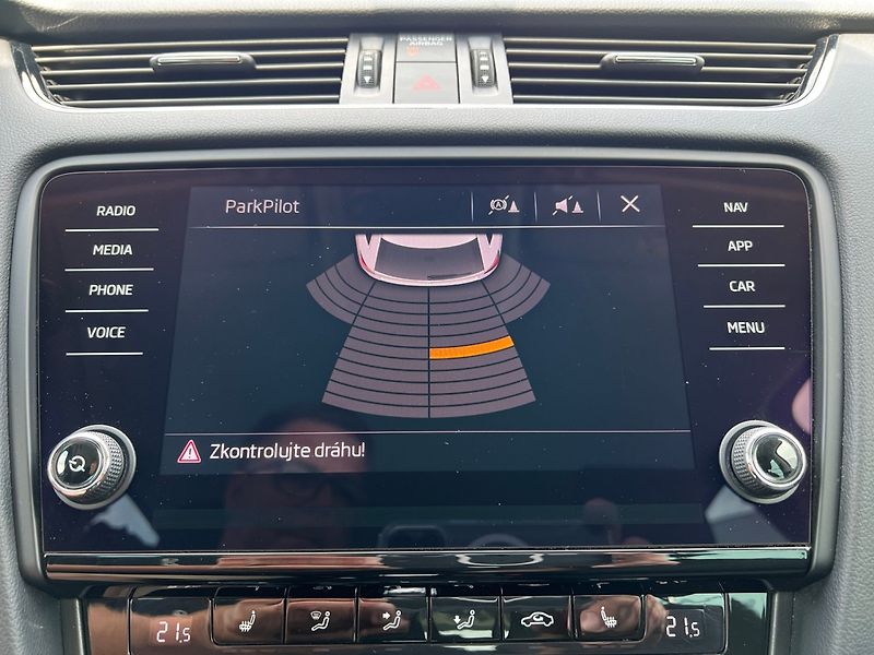 Škoda Octavia (2018) 1.5 TSI 110Kw! Style! Tažné! - fotka 34 z 37