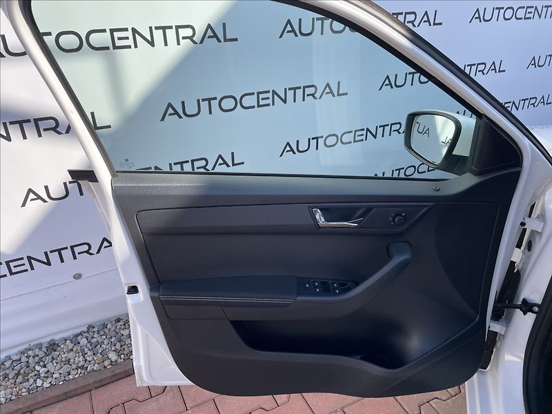 Škoda Fabia 1,0 TSi,STYLE,Po serv.,ČR,DPH - fotka 19 z 22