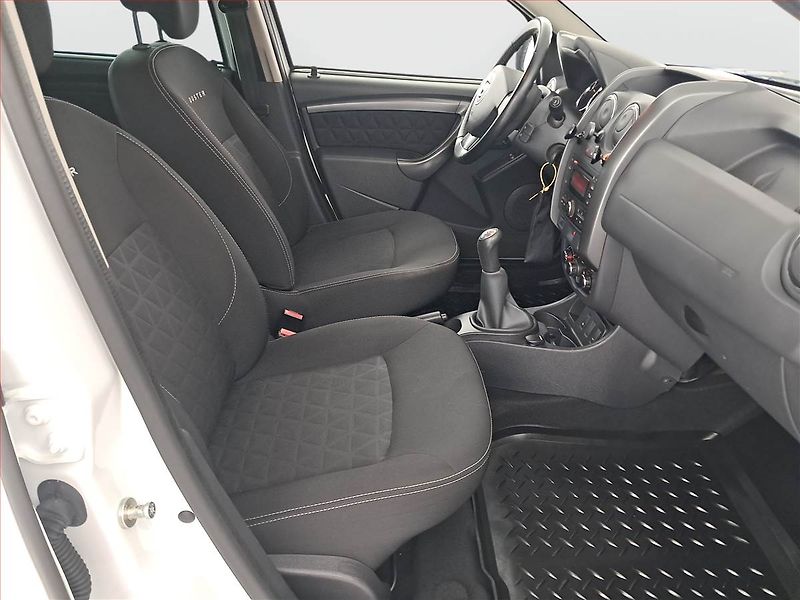 Dacia Duster (2015) 1.6 SCe, Serv.kniha - fotka 9 z 17