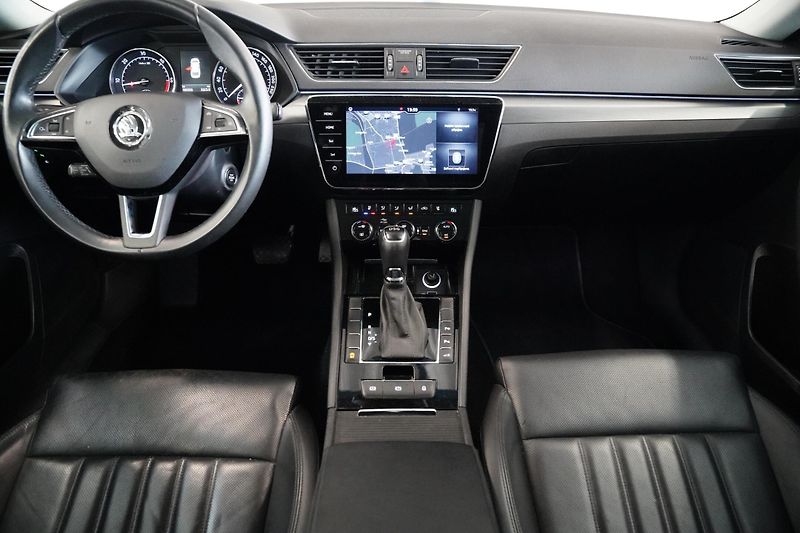 Škoda Superb - fotka 5 z 28
