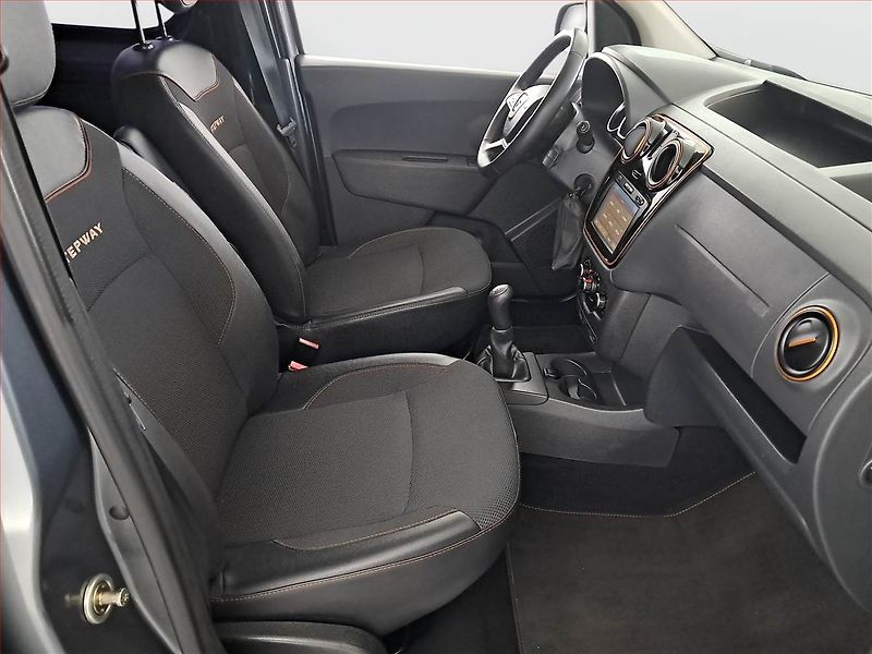 Dacia Dokker (2018) Stepway 1.2 TCe, 5Míst, ČR - fotka 9 z 15