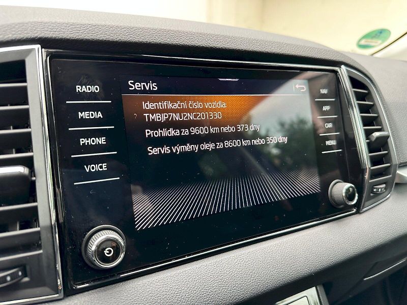 Škoda Karoq (2022) 1.0 TSI 81kW Style - fotka 18 z 23