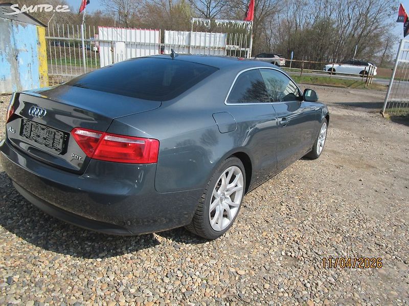 Audi A5 2,0T-132KW-NOVÁ STK+AUTOMAT - fotka 8 z 32