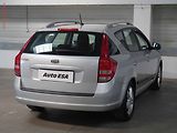 Kia Ceed (2013) 1.4i, ČR, AC, tempo - náhled 6