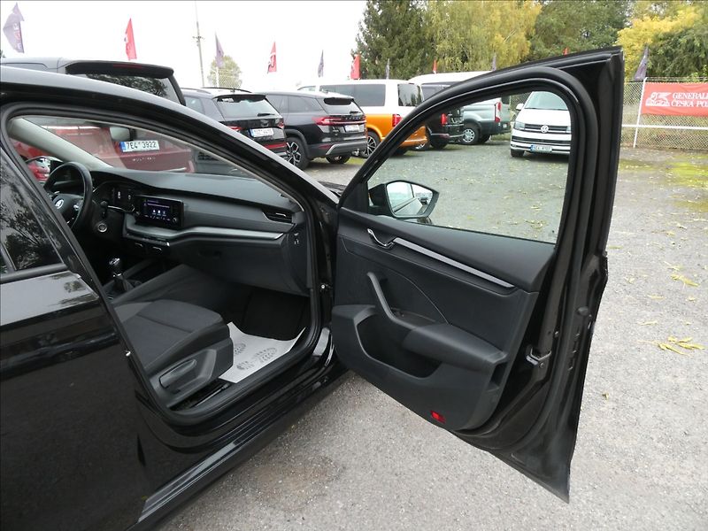 Škoda Octavia 2,0 TDi 110kW serviska,ČR,DPH - fotka 26 z 46