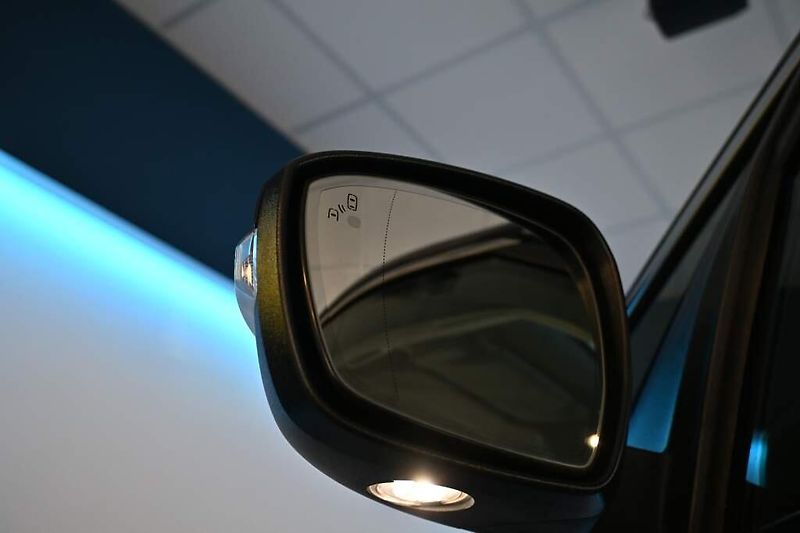 Ford S-MAX (2022) 2.5 VIGNALE 7 Míst LED ACC Taž - fotka 39 z 46