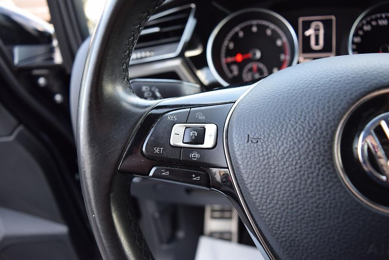 Volkswagen Touran (2018) 1.5TSI 110kw ED. JOIN LED NAVI - fotka 29 z 44