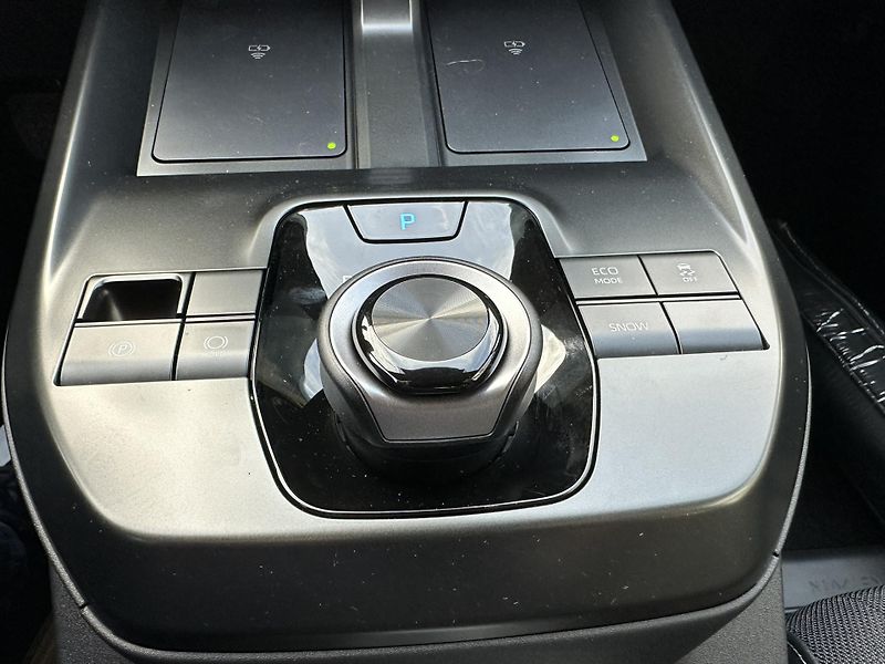 Toyota C-HR (2026) C-HR+ BEV167 - STYLE  - fotka 19 z 28