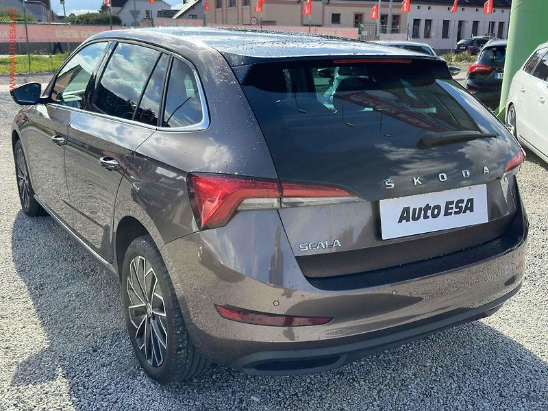 Škoda Scala (2020) 1.5TSi, 2.maj,ČR, LED, panor - fotka 6 z 26