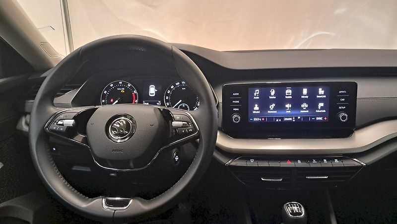 Škoda Octavia (2024) Ambition 1,5 TSI 110 KW - fotka 5 z 23
