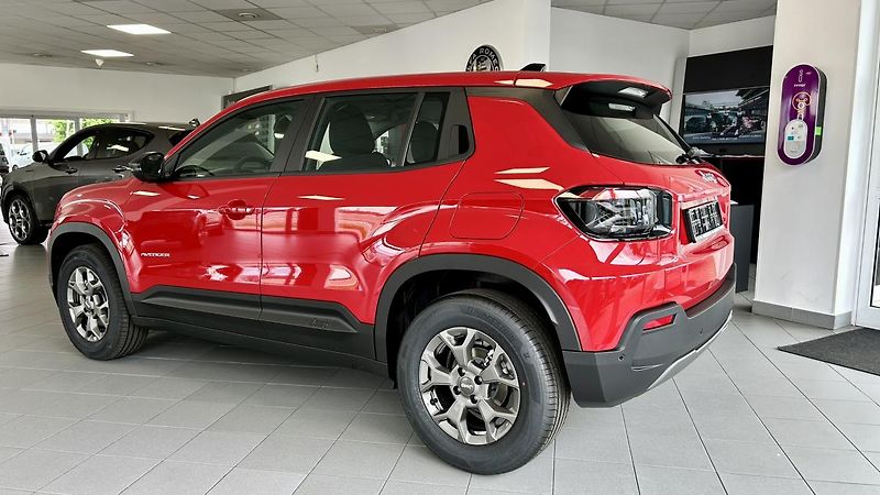 Jeep Avenger 1.2i 100k Longitude MT6 - fotka 5 z 13